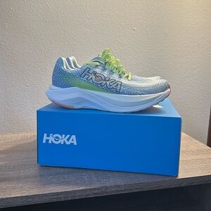 Hoka Mach X
